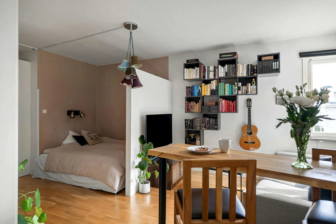 SPLENDAS - 7 Smart Ways to Handle Decorating a Small Apartment on a Budget
