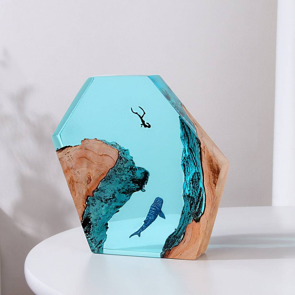 Marine Cave Whale Divers Ornaments Solid Wood Resin Night Light