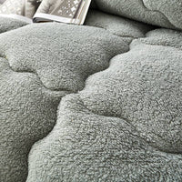 Cotton Quilts Patchwork Duvets Australian Lambs Wool Warm Comforter Camel Quilt Thicken Warm Duvets Winter Comforter