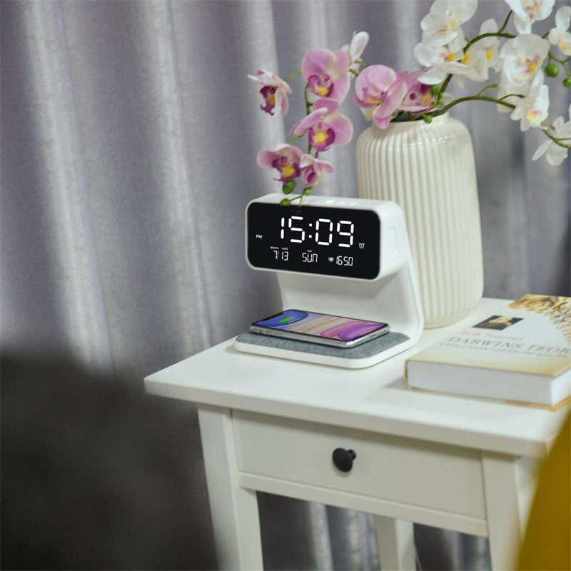 Creative 3 In 1 Bedside Lamp Wireless Charging LCD Screen Alarm Clock  Wireless Phone Charger
