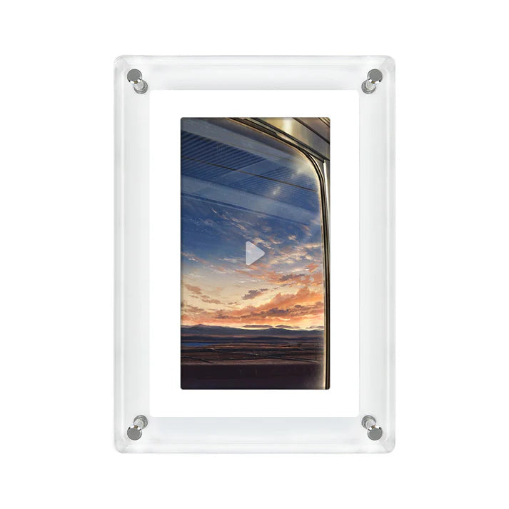Close up of 1080p ultra-clear IPS screen on digital photo frame