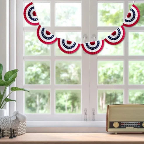 Independence day circle stripe garland flag banner string flat lay display