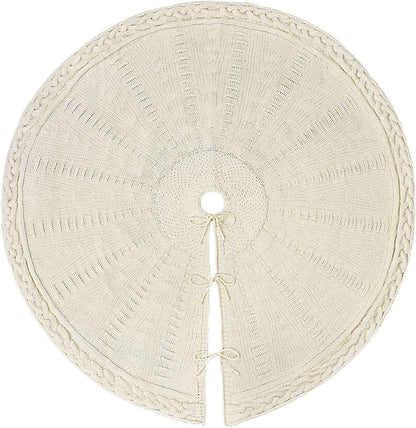 Knitted Christmas tree skirt in milky white