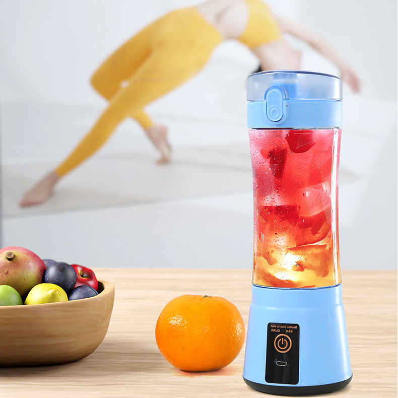 Portable blender cup charging with USB cable