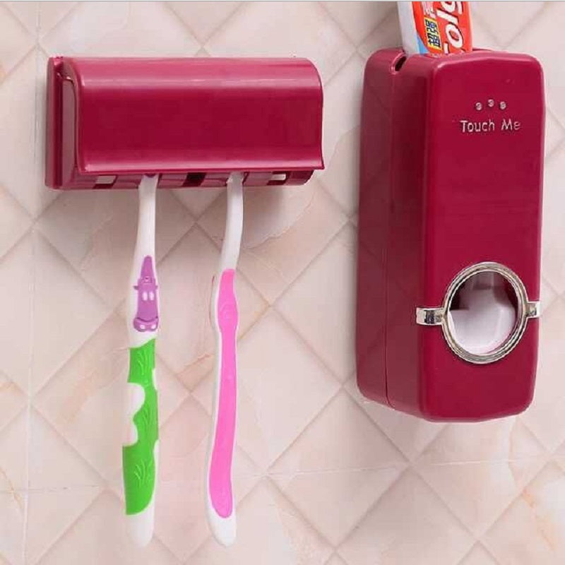 Toothbrush holder with 5 slots in white